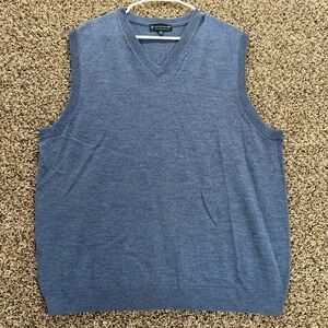 Hart‎ Schaffner Marx XL Blue Sweater Vest Merino Wool Pullover Classic V-Neck